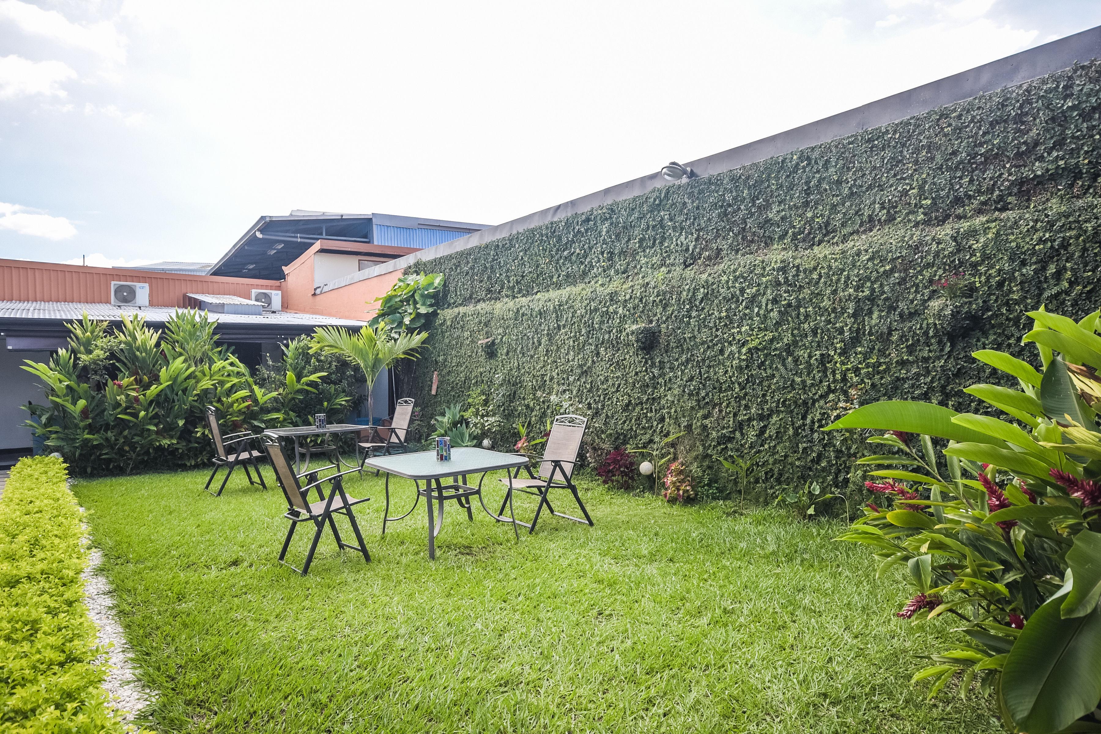 Berlor Airport Inn Rio Segundo Exterior photo